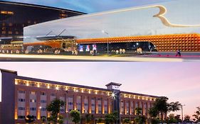 Royce Hotel & Casino